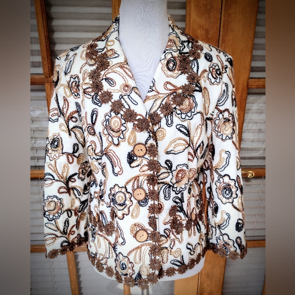 EUC Jendo Jacket, Size 12, Beautiful Embroidered Details, Perfect Condition